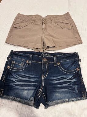 Amethyst Jeans Dark Blue Denim & Taupe Casual Women's Shorts Duo
